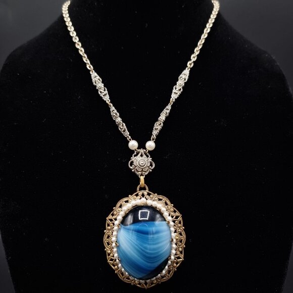 Vintage West Germany 1960s Gold-Tone Filigree Pendant Necklace With Blue Swirl G - Picture 4 of 8